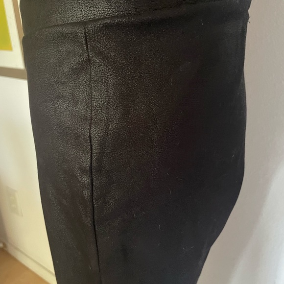 Textured faux leather leggings - Picture 7 of 7